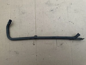 86-87 CORVETTE C4 CRANK CASE VENT PIPE RH 14087569 - Foto 1 di 5