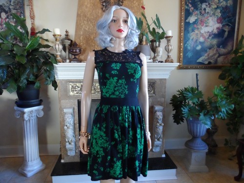 Abito a maglia rosso Valentino verde nero con dettaglio fiocco in pizzo taglia XS