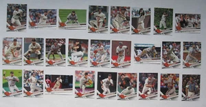 San Francisco Giants 2017 Topps Series 1, 2, & Update Base Team Set *26 cards* - Picture 1 of 1