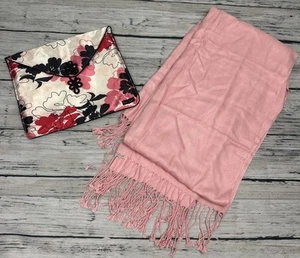 NUEVO Mary Kay Rosa Tejido Flecos Chal Bufanda Envoltura con Bolsa de Almacenamiento - Imagen 1 de 6
