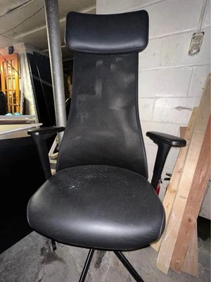 Black Leather Business Chair - Image 1 of 3