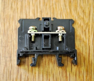 Lote de 8 bloques de terminales IDEC BN15MW - NUEVO Foto 1 de 3