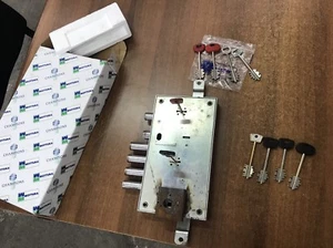 SERRATURA MOTTURA A DOPPIA MAPPA,DOPPIA MANDATA PER PORTA BLINDATA SET 5 CHIAVI - Foto 1 di 6