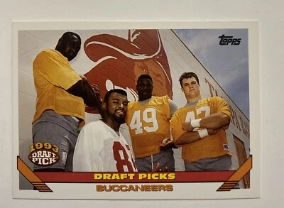 1993 Topps Football # 230 Tampa Bay Buccaneers Draft Picks Rookie Card NM-MT - Image 1 of 2