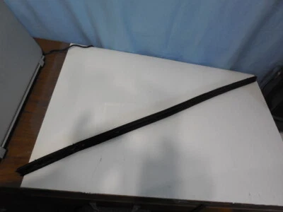 Raspador interno de tira meteorológica para janela traseira esquerda Lexus ES300 ES330 75710-33100 - Imagem 1 de 4
