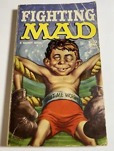 Vintage MAD Magazine Paperback FIGHTING MAD #11 Signet 1961 - Picture 1 of 4