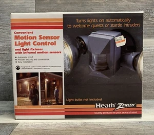 Heath Zenith Heavy Duty Motion Sensor Security Light 2 Heads Silver SL 5410 A - Picture 1 of 4