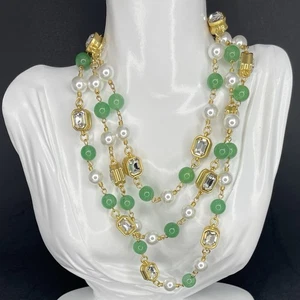 Collana giadeite verde finta perla lunetta cristallo tono oro designer francese lunga - Foto 1 di 13