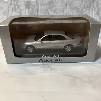 Raro Minichamps 1/43 Audi A8 Silver Model Car campione colore da collezione... - Immagine 1 di 4