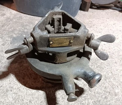 Vintage Pipe Threading Machine "The Toledo" 1-BR Pipe Threader - Image 1 of 4