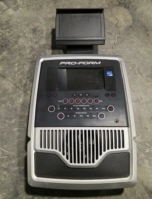 Consola de pantalla elíptica Proform Endurance 920 E Foto 1 de 4
