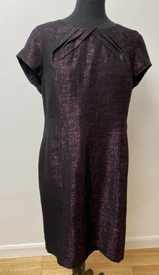 Precis Petite Dress UK16 Black/Wine Shift Pleating at Neck Lined Cap Sleeve - Image 1 of 4