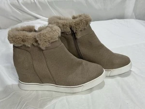 Maurices Platform Sneakers Womens Size 8.5 Shoes Leather Faux Fur High Top - Picture 1 of 20