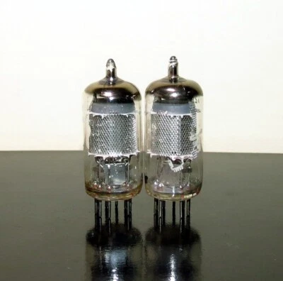 匹配一对马自达 Bugle 男孩 EF86/6267 网状盾板管 法国测试 NOS — 第 1/2 张图片