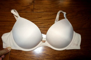 36A ❤️ PINK BRA VICTORIA'S SECRET ❤️ SUPER PUSH UP Lg. PADS EVERYDAY COMFY SATIN - Picture 1 of 4