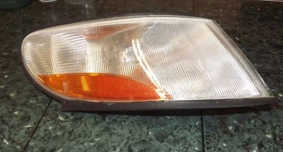 99-02 USDM OEM Saab 9-3 lado del pasajero delantero esquina marcador luz conjunto R Foto 1 de 4
