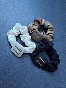 Elastico Per Capelli In Seta Miu Miu 3 Pezzi - Imagen 1 de 13