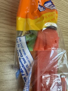 DISPENSER E CARAMELLE VINTAGE HALLOWEEN GREEN WITCH PEZ - NUOVO IN CONFEZIONE ORIGINALE - Foto 1 di 3