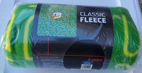 Logo Brands Official College Oregon Ducks Classic Fleece Lightweight 60 x 50 in Cover