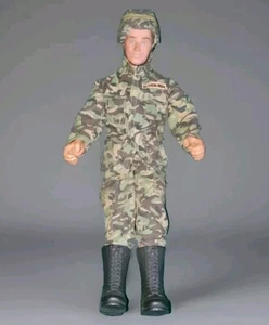 VINTAGE 1993 HASBRO ACTION MAN - GRÜNES TARNSET - BEFLOCKTES HAAR & NARBE SEHR GUTER ZUSTAND - Bild 1 von 10