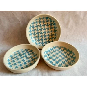 Handgefertigtes, radgeworfenes Keramikplatten-Set mit türkisfarbenem Houndstooth-Muster - Bild 1 von 7