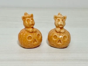 2er Set Wade Whimsies 2008 Halloween KÜRBIS KATZE rote Rose Tee Figuren 1 Zoll - Bild 1 von 12