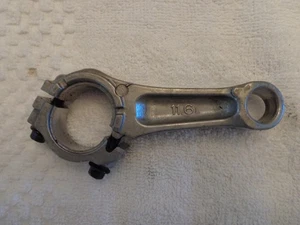 Briggs & Stratton 490566 Connecting Rod  (25O32) - Picture 1 of 4