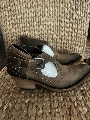 Botines Liberty negros talla 7,5 Foto 1 de 3