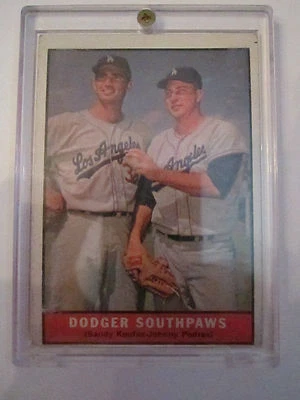 1961 DODGER SOUTHPAWS #207 TOPPS BASEBALL CARD SANDY KOUFAX- TUB AAA - Image 1 of 2