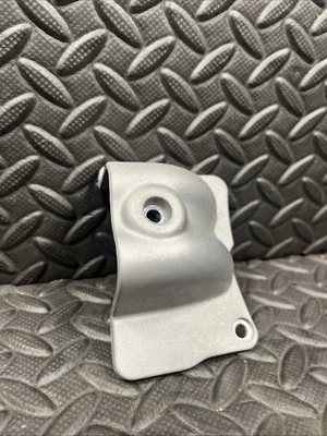 2000-2006 Harley Davidson FLTRI Road Glide OIL LINE COVER Foto 1 de 4