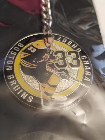 Zdeno Chara 33 Boston Bruins JF Sports NHL Keychain Magnet 2858 Cover