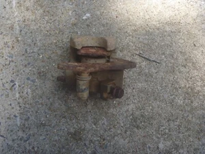 OEM 00-07 Yamaha YFM400 400 Big Bear 4wd RH Front Brake Caliper - Picture 1 of 1