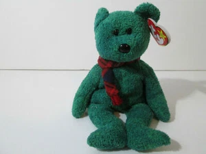 Ty Wallace Green Christmas Teddy Bear Beanie Babies 8" Retired 1999 NWT - Picture 1 of 3