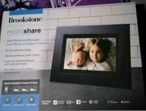 Brookstone Photo Share 5000pics 8GB WiFi Video And Music Transferred. - Picture 1 of 2