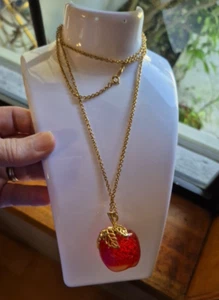 Vintage Lucite Red Apple Rhinestone Pendant AVON Gold Tone XL Chain Necklace - Picture 1 of 15