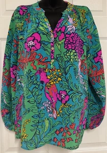 Lilly Pulitzer Elsa 100% Silk Blouse Top Green Shake Your Tail Feathers Parrot S - Picture 1 of 8