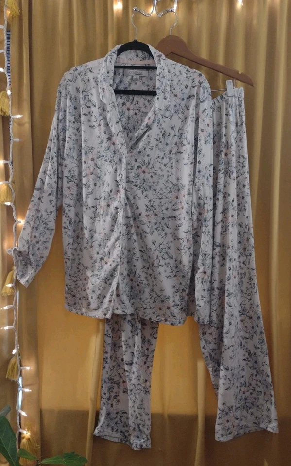 Conjunto de 2 pantalones y pijamas de algodón súper suave estampado floral detalles rosas talla L Foto 1 de 4