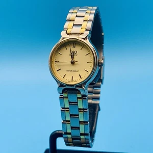 Q&Q By CITIZEN Women’s Vintage Quartz Bracelet Wristwatch Two Tone Working Cond - Picture 1 of 19