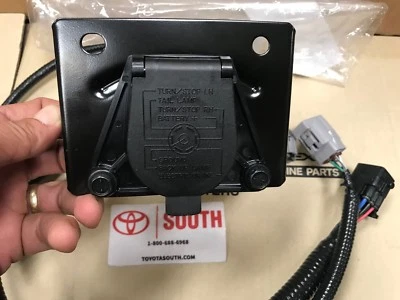 Remolque Toyota Tacoma 2005-2015 enganche de remolque arnés de cables 7 pines 82169-04010 genuino Foto 1 de 4