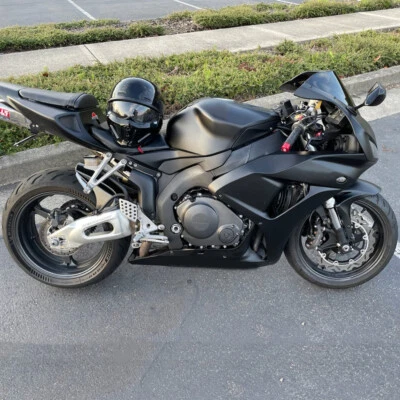 Carenado de carrocería negro mate de inyección FK apto para Honda 2006-2007 CBR1000RR m065 Foto 1 de 4