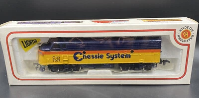 BACHMANN HO SCALE EMD F9 DIESEL LOCOMOTIVE C&O #7071 CHESSIE SYSTEM LIGHTED +BOX - Image 1 of 4