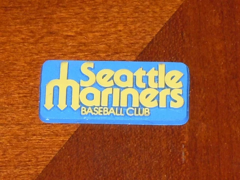 SEATTLE MARINERS Vintage Old MLB RUBBER Baseball FRIDGE MAGNET Standings Board Cover