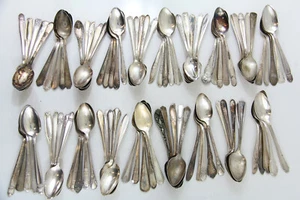 95x TEA SPOONS FLATWARE NO MONO SILVERPLATE LOT VINTAGE CRAFT REUSE REPURPOSE - Picture 1 of 2