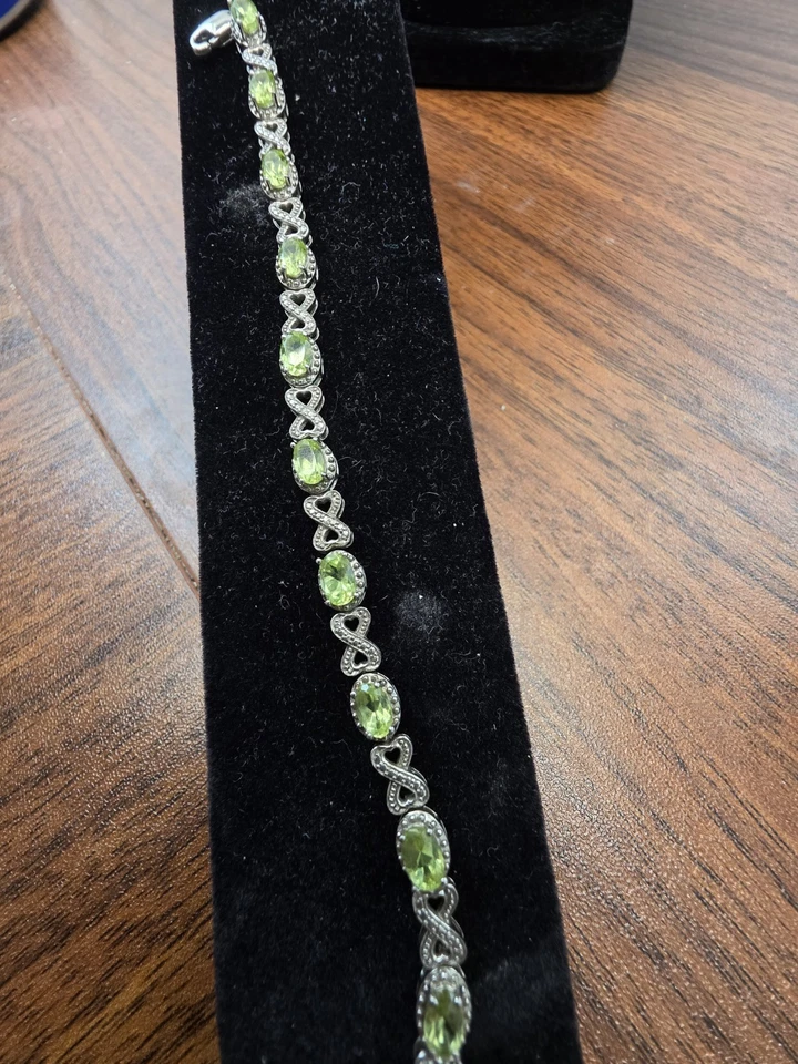 925 纯银钻石口音 Peridot Infinity Link 手镯 7" 251208-7 — 第 1/3 张图片
