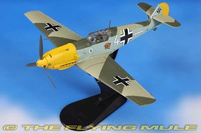 Hobby Master 1:48 Bf 109E Luftwaffe 4/JG 26 Schlageter Horst Perez White 4 - Image 1 of 4