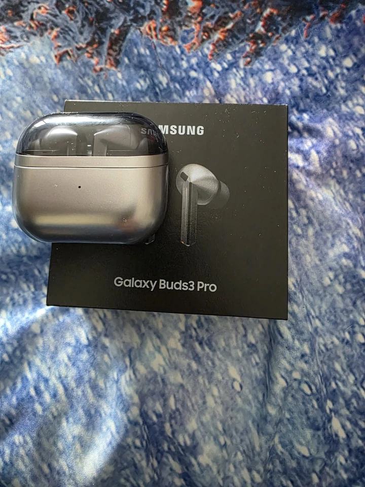 Cuffie Stereo Samsung Galaxy Buds 3 Pro R630 Bluetooth Wireless ARGENTO - Immagine 1 di 2