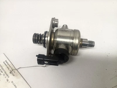 Engine Mounted Fuel Pump from 2013 Cadillac SRX 3.6L 12392087 - Image 1 of 4