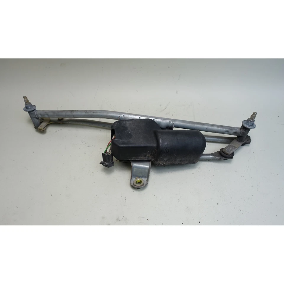 Acoplamiento limpiaparabrisas con motor BMW E30 serie 3 OEM Foto 1 de 4
