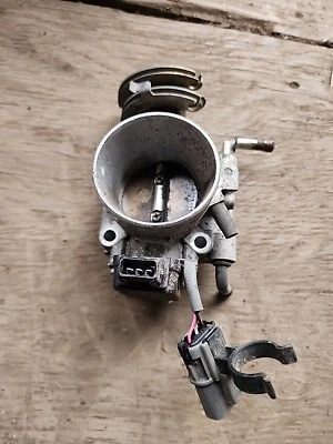 90-95 NISSAN D21 HARDBODY PICAPE ACELERADOR CORPO CONJUNTO FABRICANTE DE EQUIPAMENTO ORIGINAL 3.0 V6 - Imagem 1 de 4