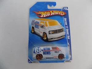 Hot Wheels HW City Works Custom '77 Dodge Van #9 New on Card - Picture 1 of 2
